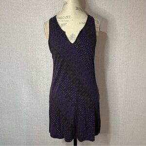 GAIAM sleeveless tunic